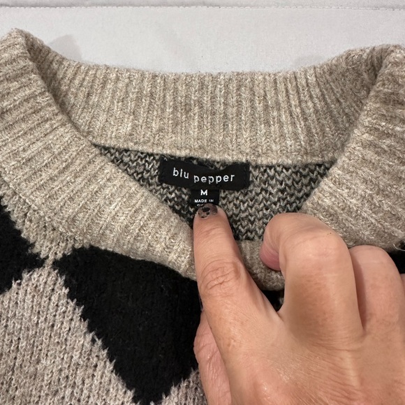 Blu Pepper Black and Tan Argyle Crewneck Sweater - Picture 2 of 4